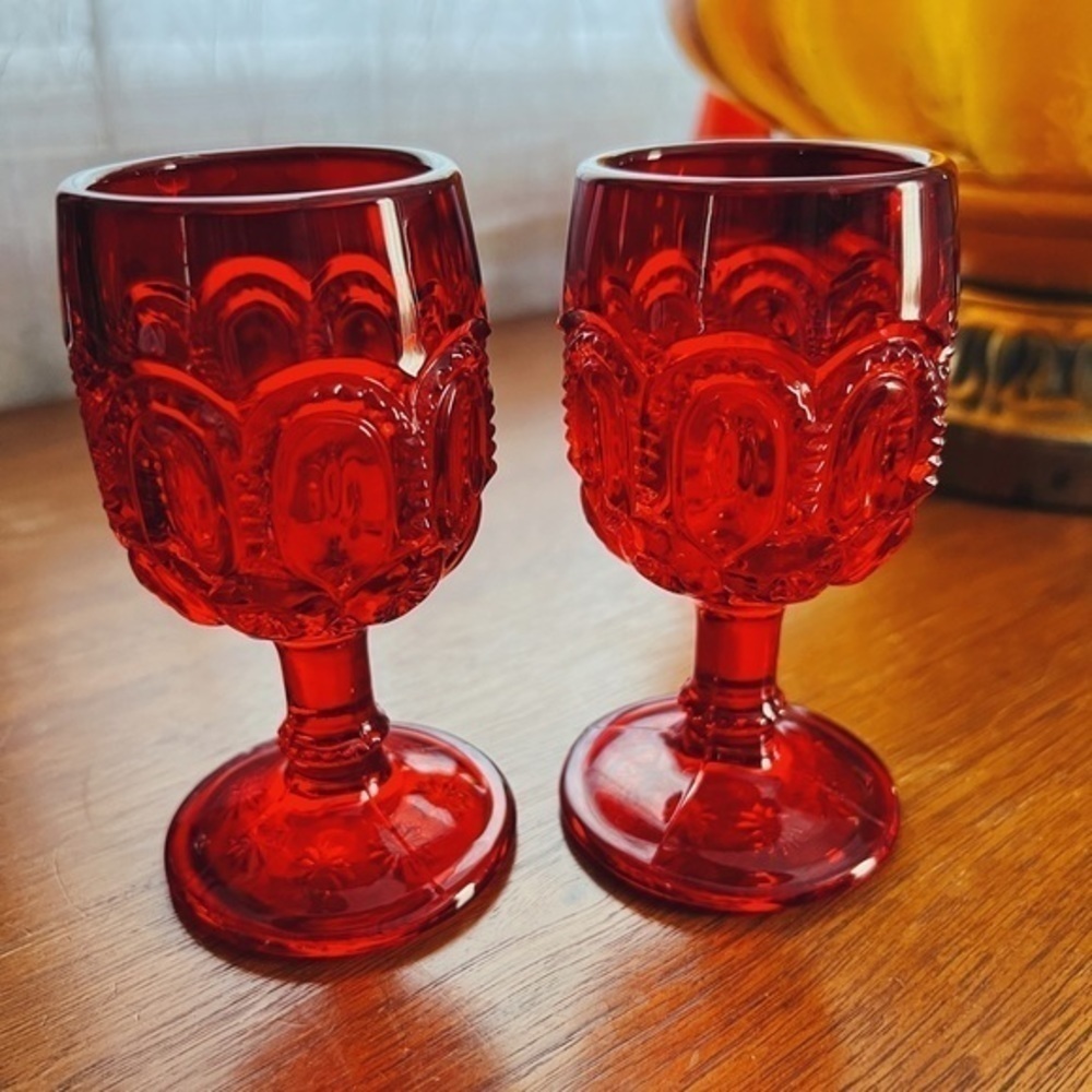 Vintage Moon and Star Ruby Cordials | L.G. Wright Glass Set of 2 | Retro Barware - Picture 2 of 4